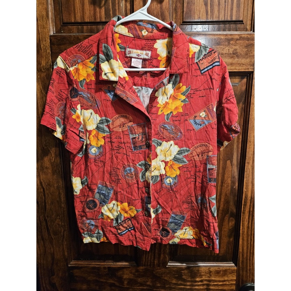 Caribbean Joe Hawaiian Vacation Button Up Shirt Medium Red Floral Beach Rayon